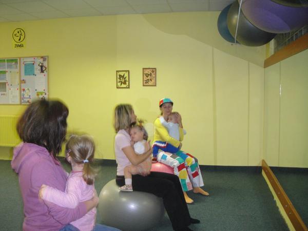 Bardejov - detské interaktívne cvičenia na fit loptách 