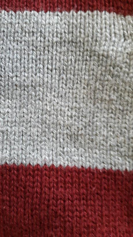 1 pulovrik 74/80, lupilu,74