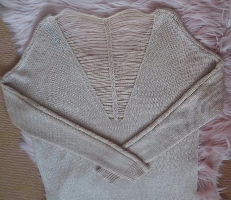 Zlaty pulovrik gate s vystrihom na chrbte, gate,xs