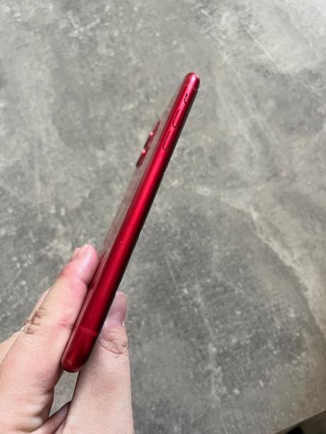 Predám iphone 11, apple