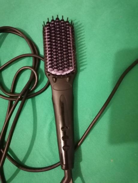 Žehlička na vlasy,