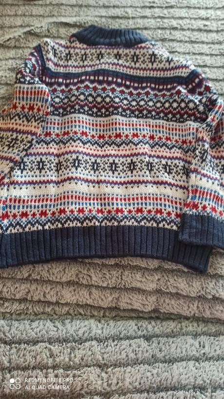 Sveter, lupilu,86