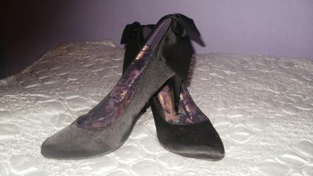 Čierne lodičky s mašlou, 40