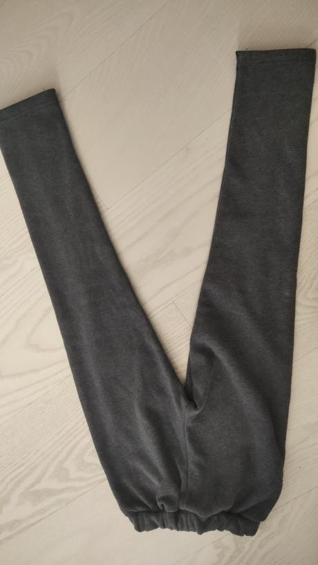 Hrubšie nohavice s kozenkou, 134