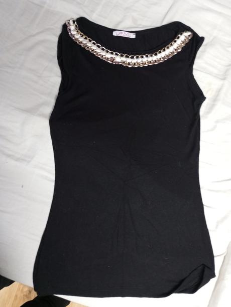 Tričko s nahrdelnikom, 50