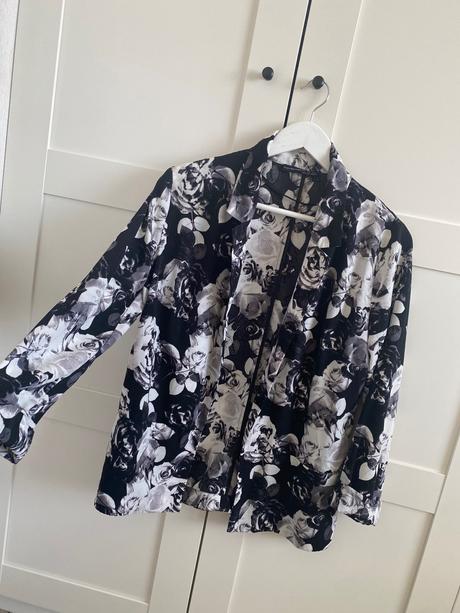 Kvetinové sako, atmosphere,s