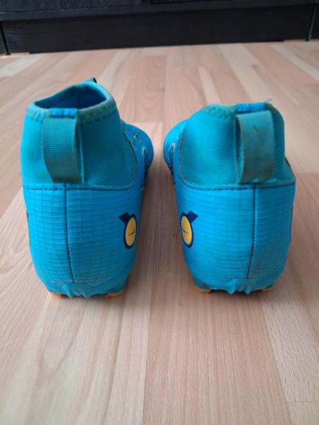 Kopačky a botasky v.32, puma,32