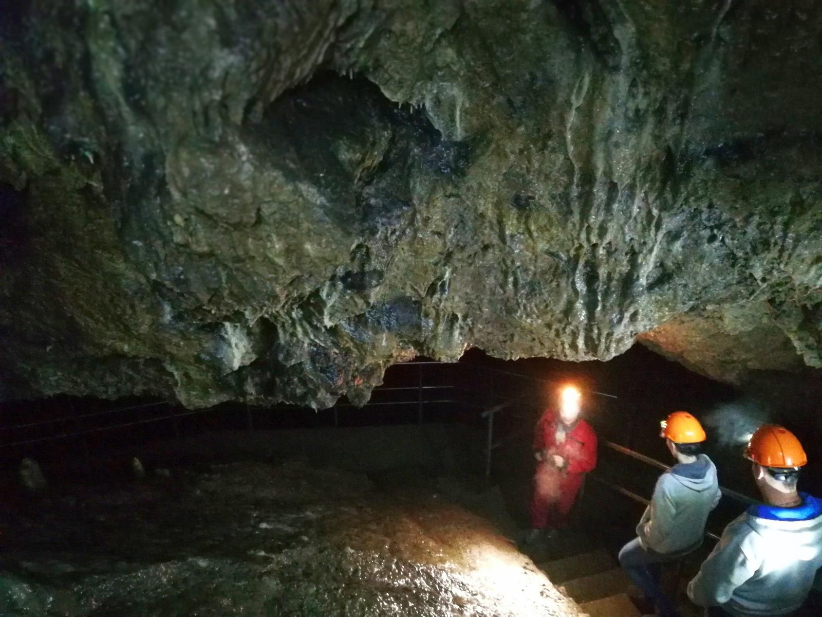 Image title Image title