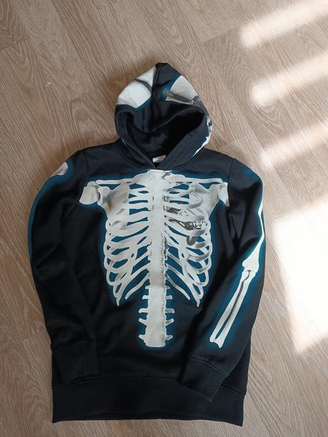 Mikina, chapter young,146