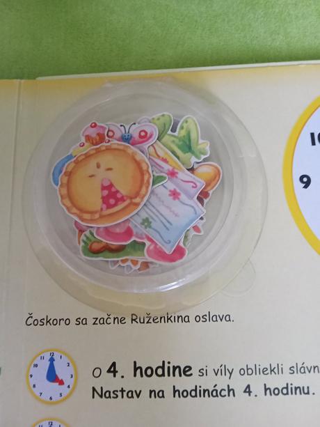 Kniha s magnetkami a hodinami, 