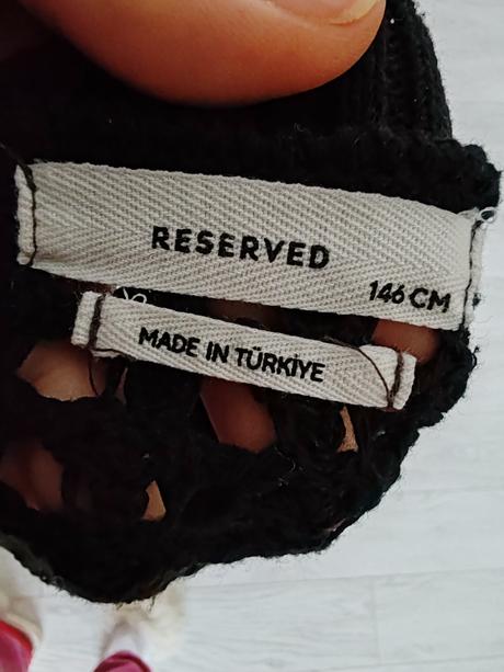 Predám svetrík reserved, reserved,146