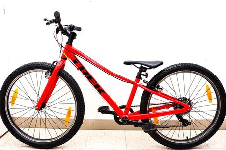 Predám juniorský bicykel trek 24 hliník, 24