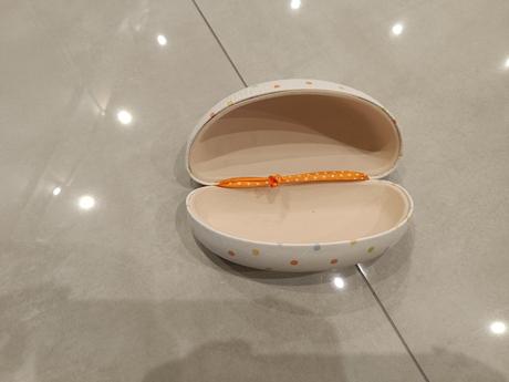 Držiak na okuliare, 