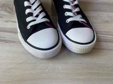Tenisky, reserved,37