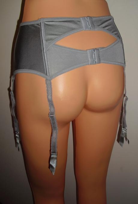 Roza elegantny podvazkovy pas, m