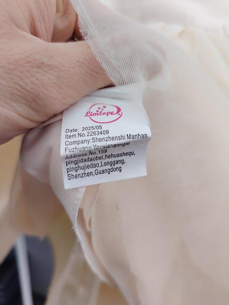 Béžové princeznovské šaty s krátkym rukávom, 92