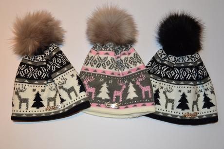 Čiapočka s pravým jemným brmbolcom,