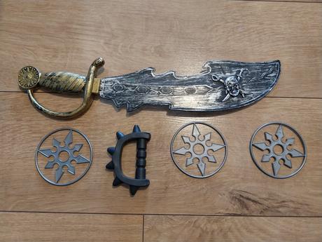 Sada zbraní na hranie,