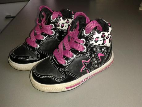 Tenisky pre malu kocku, deichmann,21