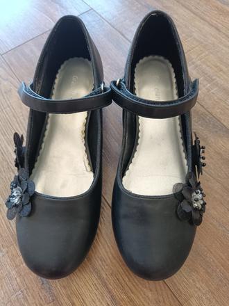 Čierne topánky na opätku, deichmann,36