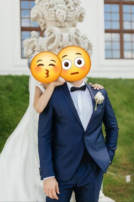 Predám svadobný oblek, 52