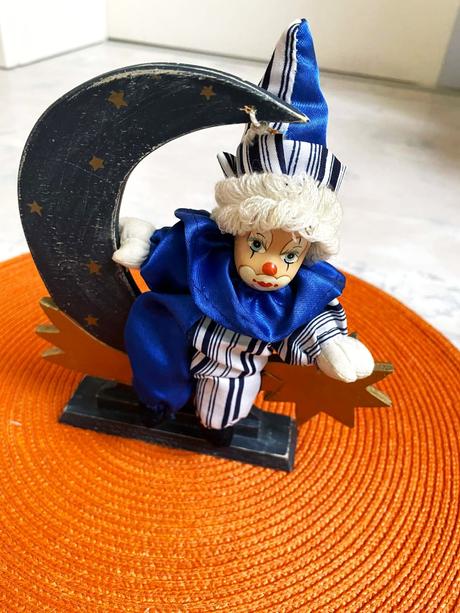 Zberateľská bábika pierrot, 