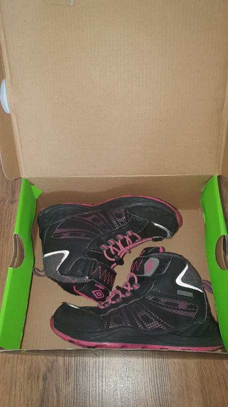 Zateplene tenisky umbro v.29, umbro,29