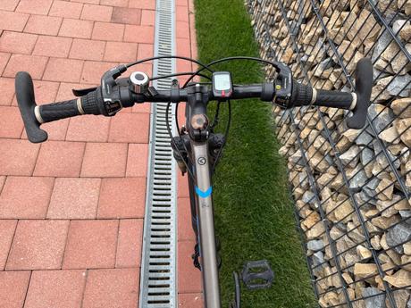 Bicykel, kellys,24