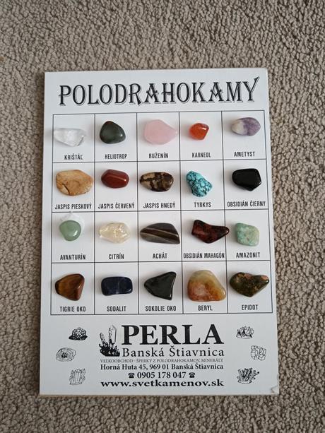 Polodrahokamy,
