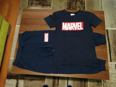 Tričko + tepláky, sinsay,158