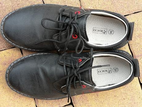 Spoločenské topánky., 34