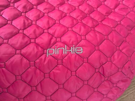 Zimný fusak pinkie, pinkie