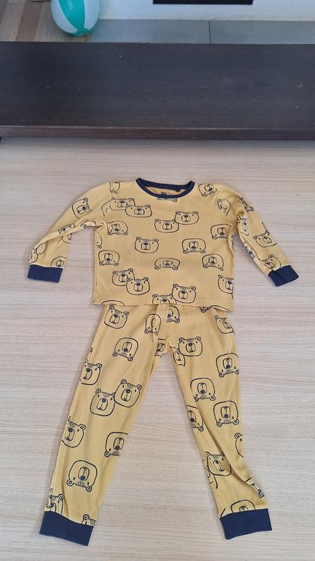 Veselé pyžamko 110, f&f,110