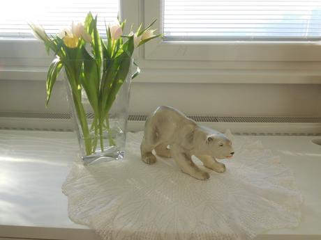 Veľká porcelánová figúrka - medveď polárny,