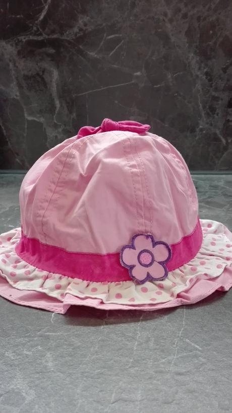 Letný klobúčik, 86