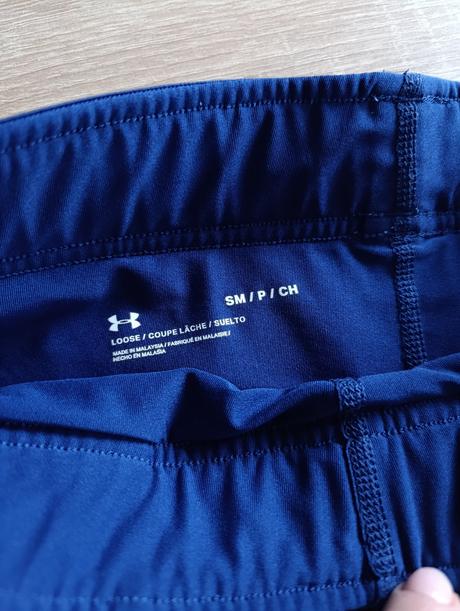 Športové bežecké kraťasy, under armour,s