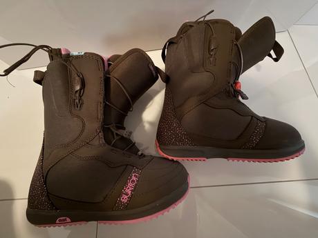 Burton snowboard topánky top stav 1x obuté, burton grom boa®,37
