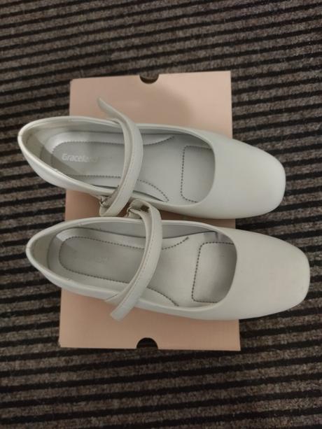 Biele poltopánky, graceland,34