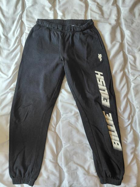 Tepláky h&m veľ 10-11 r čierne, 146