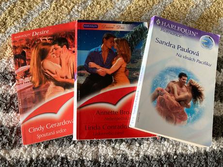 Harlequin knihy 3ks,