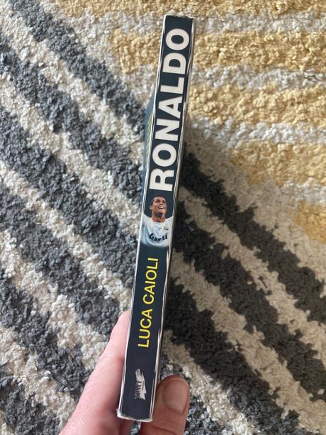 Ronaldo - posadnutý dokonalosťou (2012), 