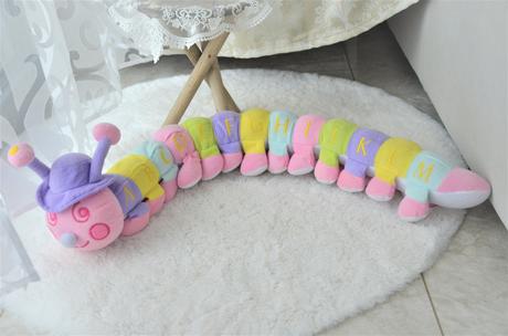 Plyšová stonožka-abeceda,