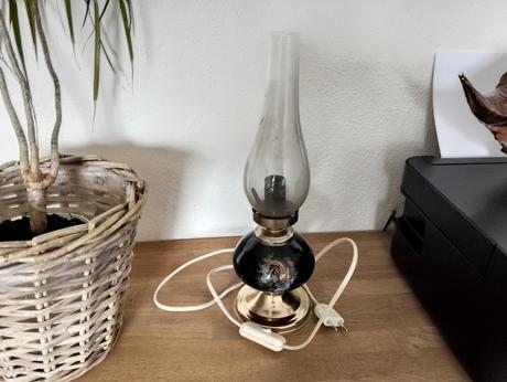 Retro elektrická stolová lampa,