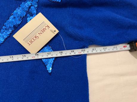 Hodvábny a vlnený sveter z 80. rokov, m