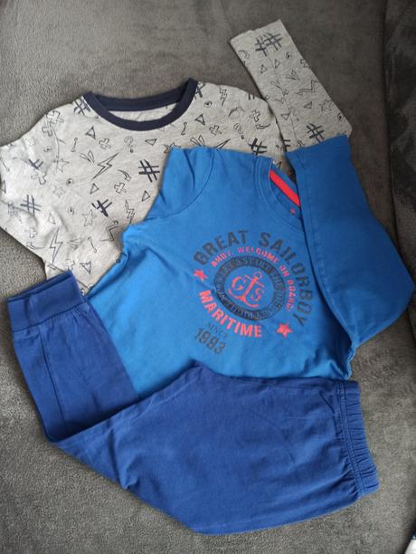 Pyžamo 110/116, lupilu,110