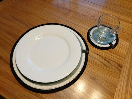 Podnos pod tanier a šálku, 