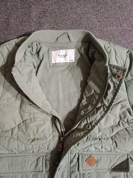 Prechodná vetrovka 104, reserved,104