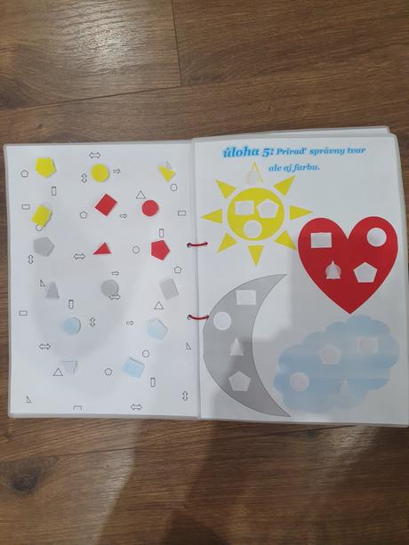 Pracovný zošit na suchý zips pre väčšie deticky, 