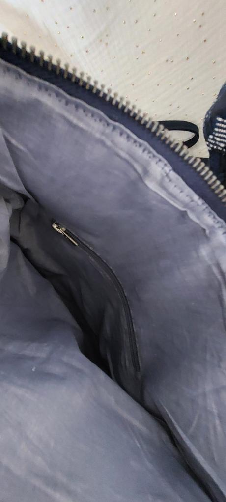 Timeout šiltovka a kabelka, 