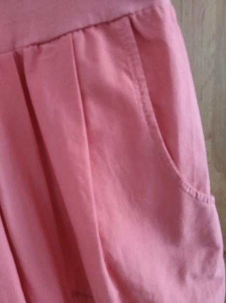 Lososové šaty s modrým kvietkom, l